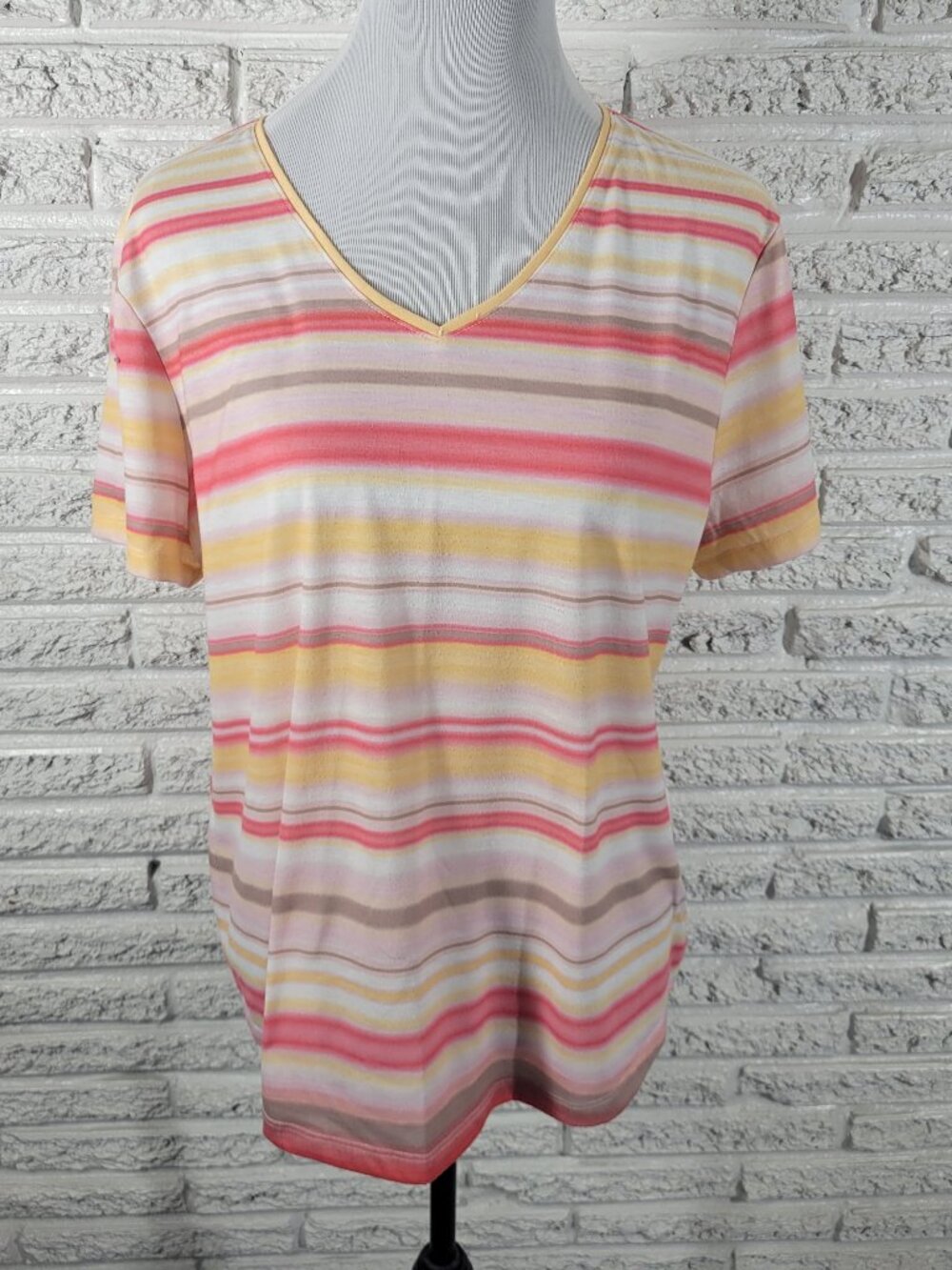 Chicos XL Tee Shirt Pink Yellow Stripe V-Neck Casual Short Sleeve STR208E
